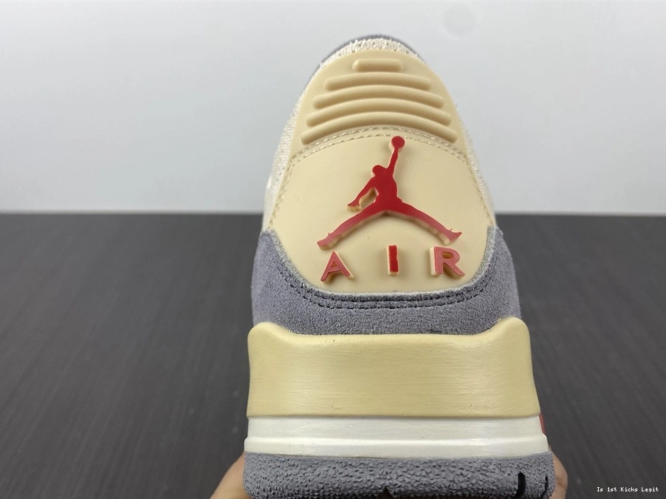 - Retro Jordan DH7139-100 Muslin 3 1103